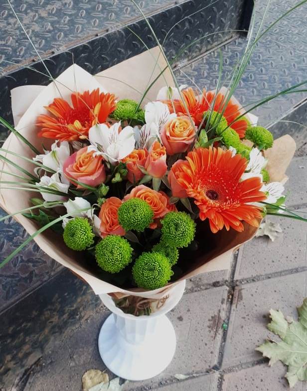 Букет цветов из: Герберы, Хризантемы, Альстромерии и Розы в Новощапово