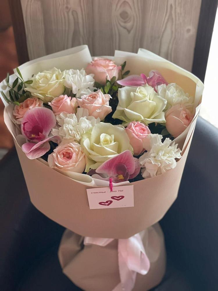 Букет цветов из: Орхидеи, Розы и Гвоздики в Новощапово