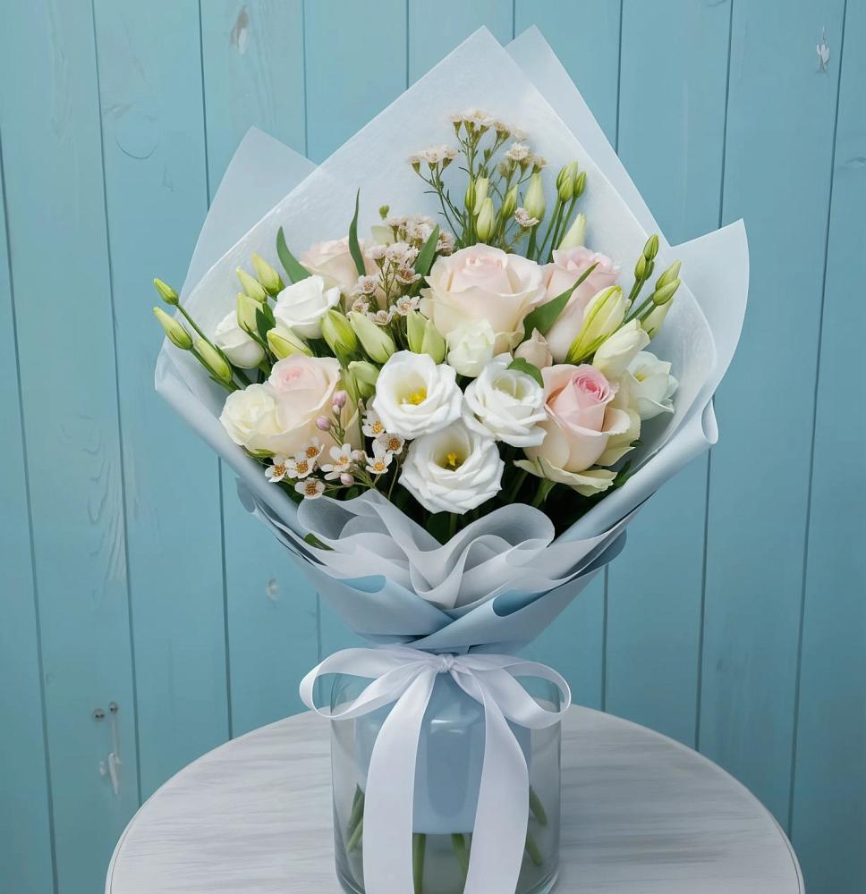 Букет цветов из: Розы и Лизиантусы в Новощапово