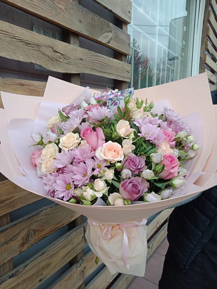 Букет цветов из: Розы и Хризантемы в Новощапово