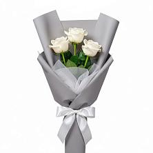 Букет 3 белые розы в Новощапово