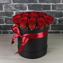 Цветочная композиция из Розы в шляпной коробке в Новощапово