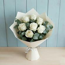 Букет Белые розы в Эвкалипте в Новощапово